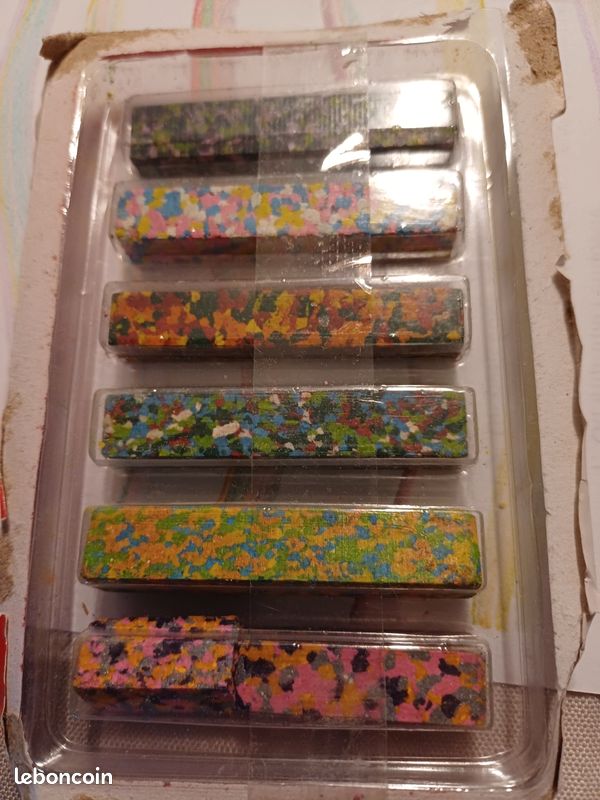 6 pastels (image 2)