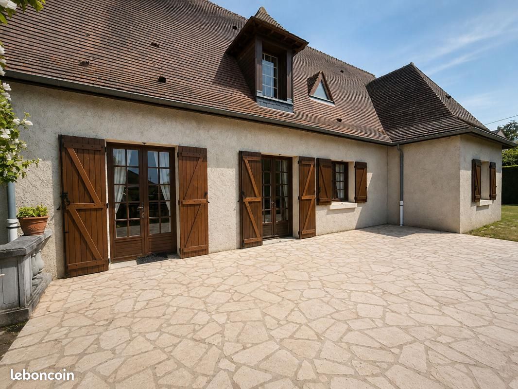Maison 6 pièces 134 m² · à Monnaie · 134 m² · 299 900 €