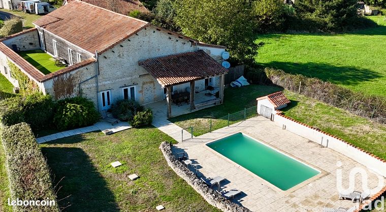Propriété 11 pièces 332 m²