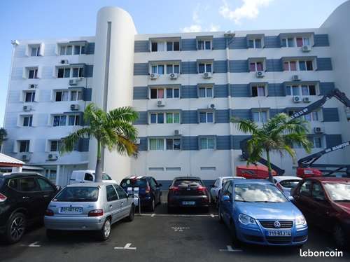 Appartement 1 pièce 24 m² · à Saint-Denis · 24 m² · 375 €
