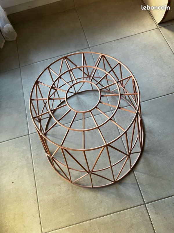 Panier en métal rose (image 2)