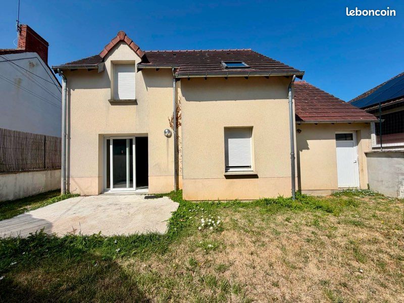 Maison 5 pièces 110 m² · à Vierzon · 110 m² · 950 €