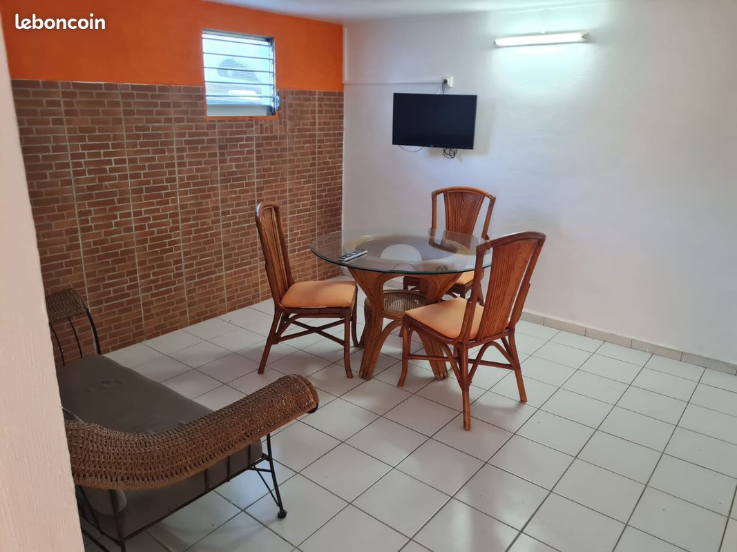 Appartement 1 pièce 35 m² · à Les Abymes · 35 m² · 650 €/mois