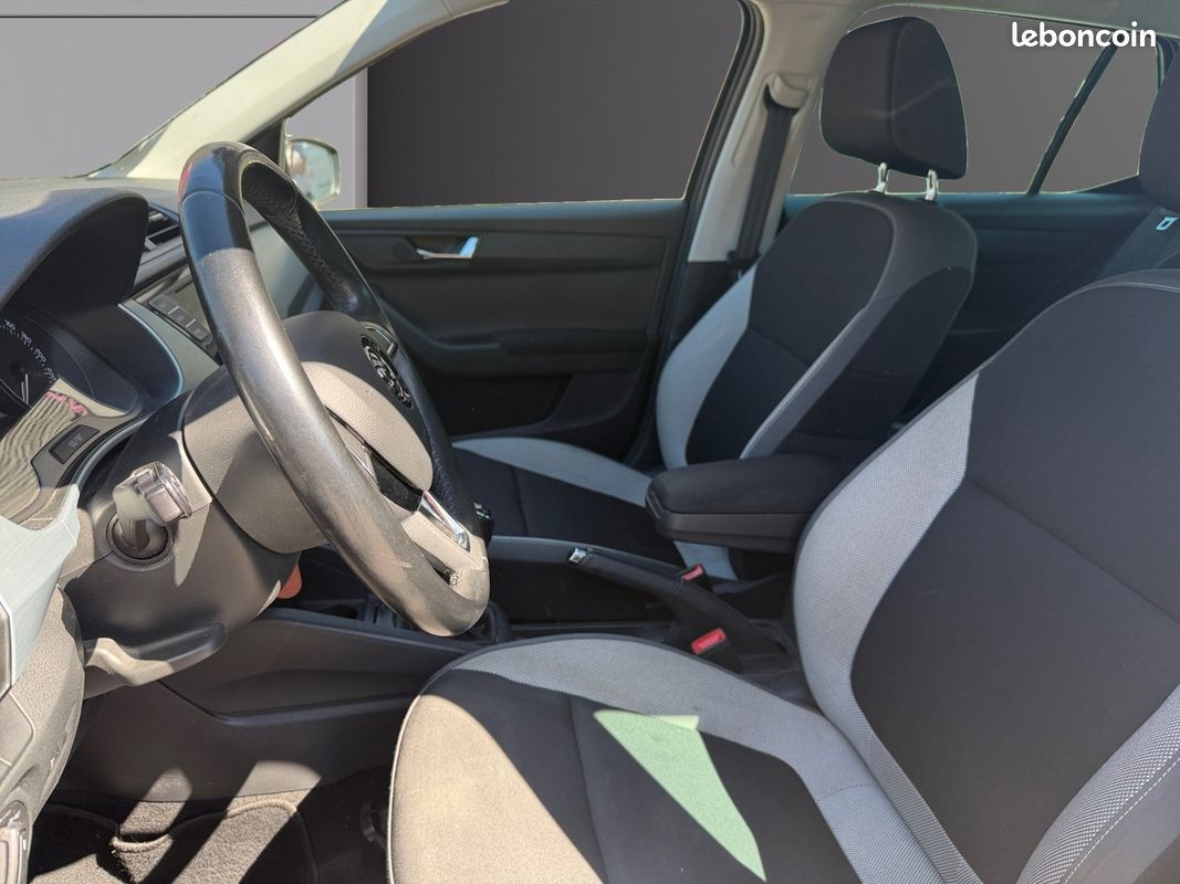 SKODA FABIA 1.0 MPI 75 ch Greentec Ambition (image 9)
