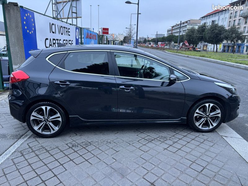 Kia CEE'D 1.6 CRDI 136CH ISG GT LINE DCT7 (image 4)
