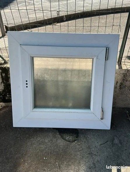 Fenêtre PVC (image 1)