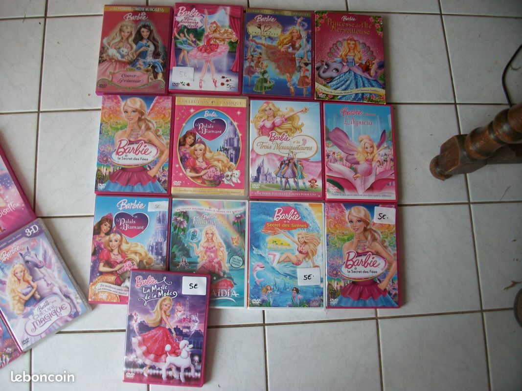 Lot de 25 dvd barbies (image 2)
