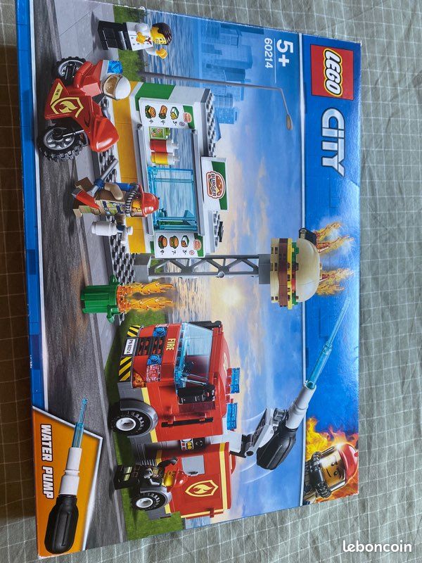 Lego city 60214 (image 1)