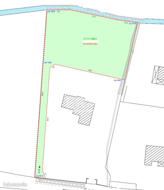 Terrain 2 310 m² Carcassonne · 99 000 €