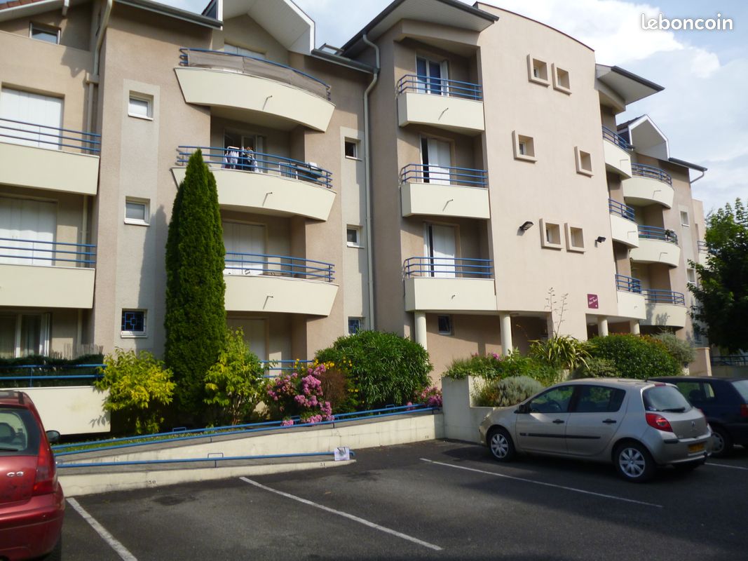 Parking 1 pièce 25 m² · à Pau · 25 m² · 385 €/mois