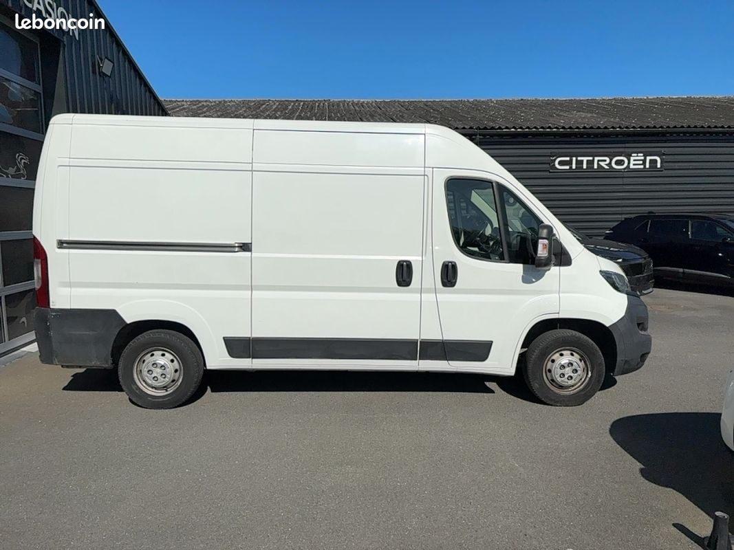 Peugeot Boxer (2) BLUEHDI 110 PREMIUM PACK 330 L2H2 (image 3)