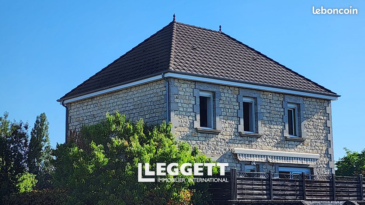 Maison 5 pièces 145 m² · à Girac · 145 m² · 220 000 €