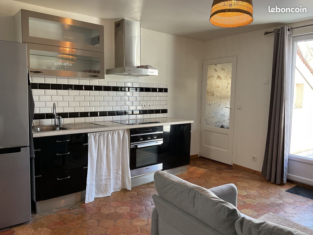 Appartement 2 pièces 36 m² · à Fontainebleau · 36 m² · 800 €