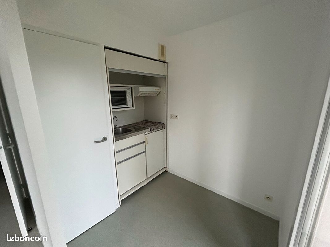Studio 1 pièce 34 m² - Poitiers 86000 (image principale 1)
