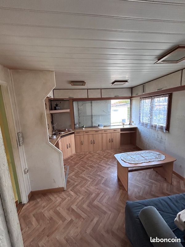 Local commercial 4 pièces 60 m² · à Charleville · 60 m² · 15 000 €