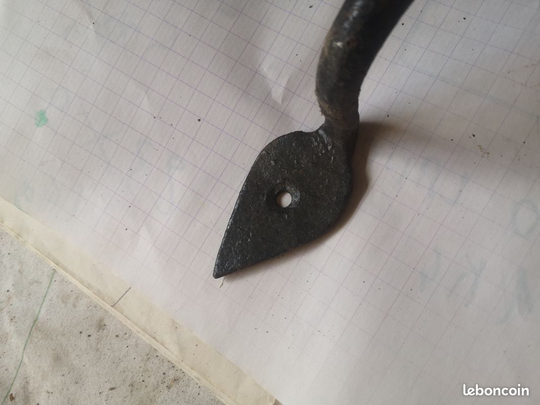 Poignée de porte en acier forgé (image 2)