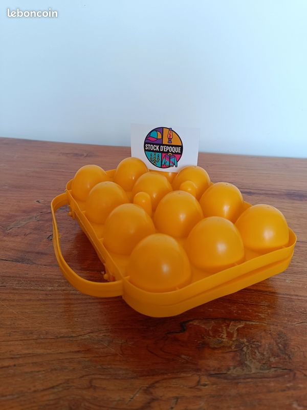 Lot 124 boites à oeufs de 12 oeufs en carton