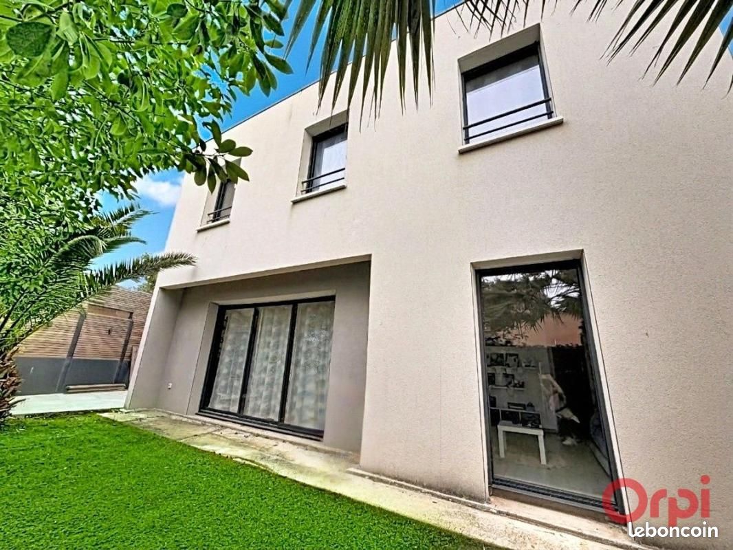 Maison 5 pièces 124 m² · à Agde · 124 m² · 450 000 €