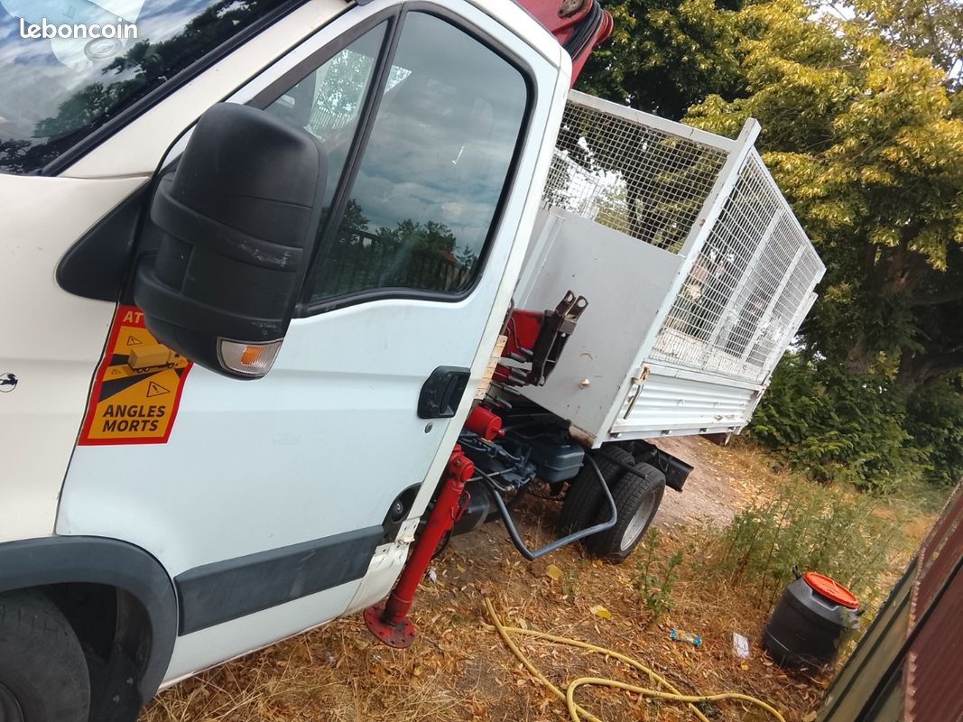 Iveco ampirole grue (image 2)