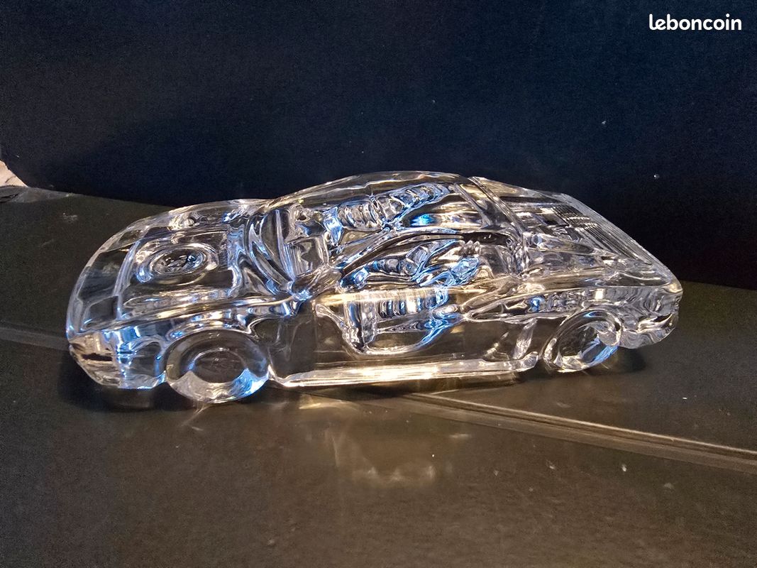 Miniature Ferrari Testarossa En Verre - Modèle De Sport - Occasion - Collection