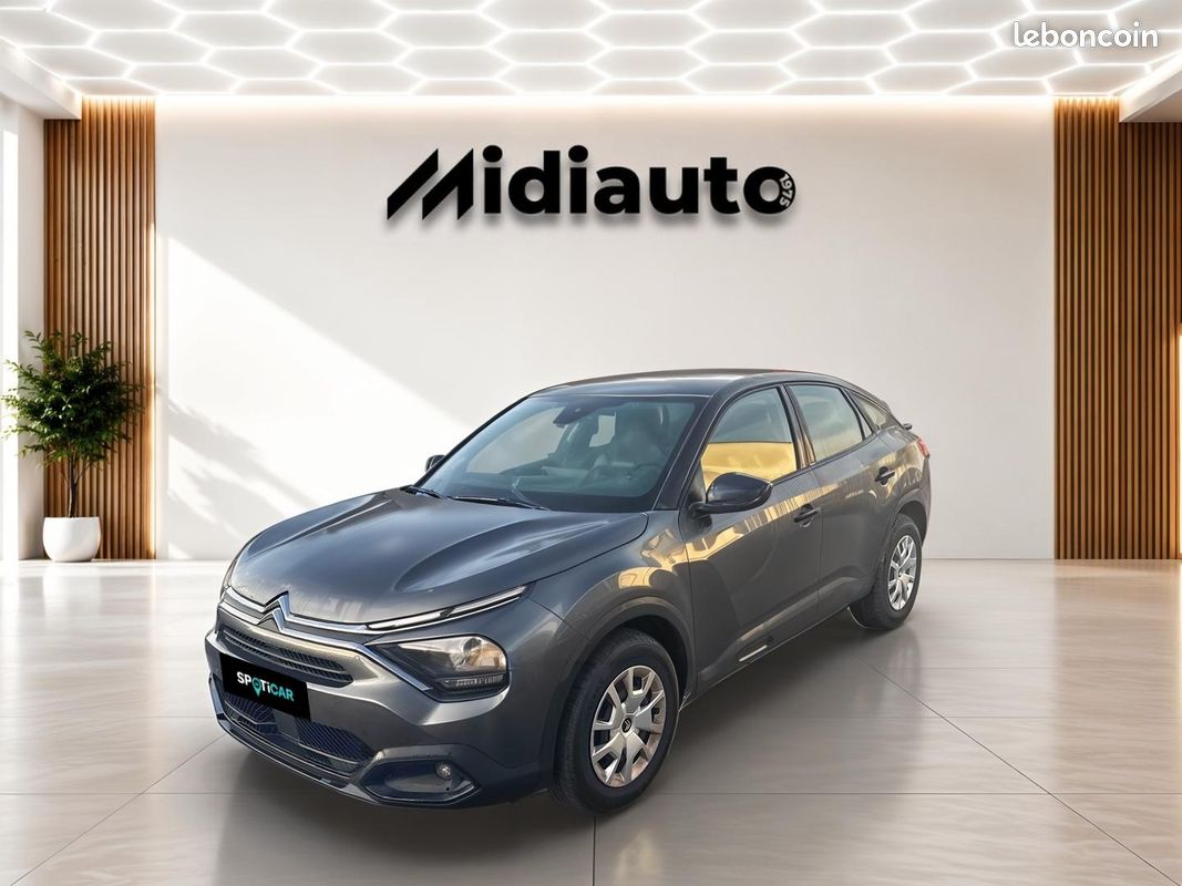 Citroen C4 PureTech 100 Live Pack Business (image 1)