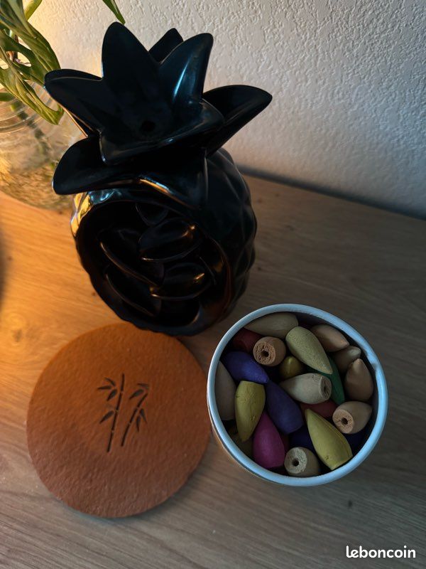 Pot à encens en céramique (image 4)