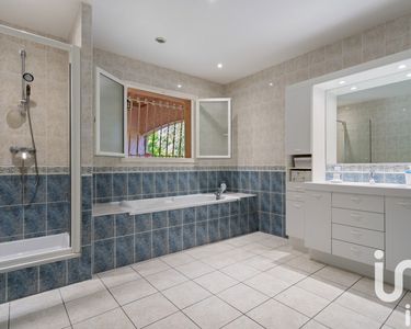 Maison 660 000 € - 202 m²