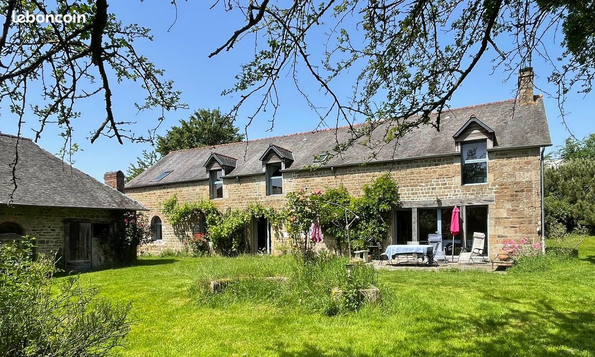 Maison 6 pièces 220 m² · à Fougères · 220 m² · 495 000 €
