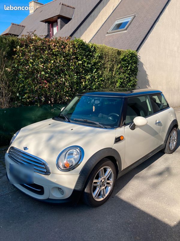 Mini Cooper Hatch 122cv (image 1)
