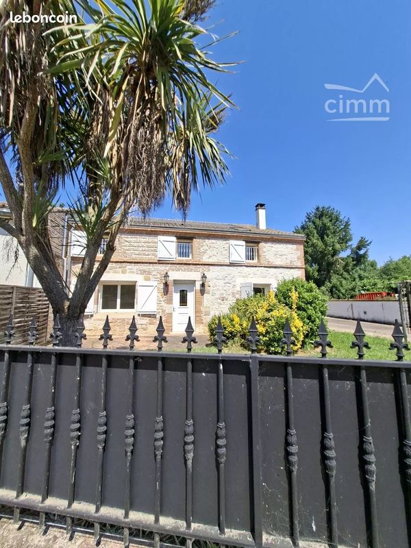 Maison 6 pièces 178 m² · à Golfech · 178 m² · 1 200 €/mois