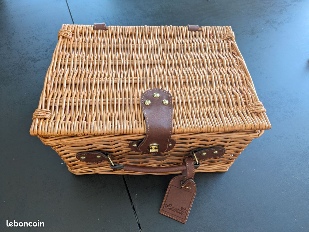 Panier De Pique-nique Ancien Brexton Pour 2 Personnes – Osier, Vaisselle En Céramique Et Inox