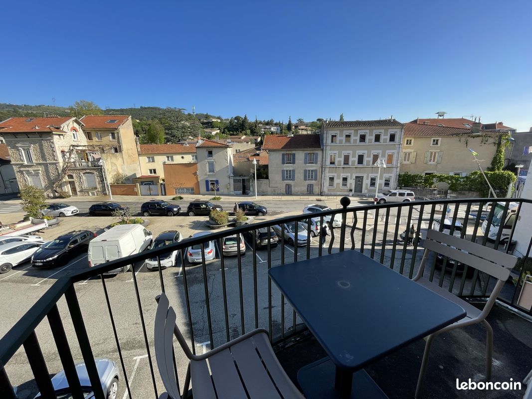 Appartement 2 pièces 48 m² · à Saint-Péray · 48 m² · 660 €/mois