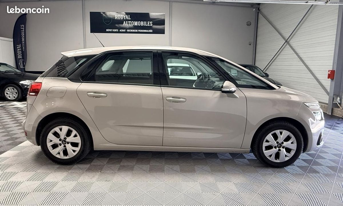Citroën C4 Picasso 1.6 BlueHDi 120ch Feel S&S (image 2)