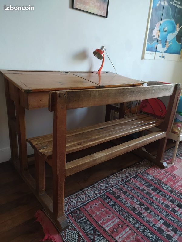 Bureau d'écolier en bois (image 1)