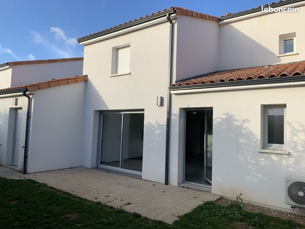 Maison 5 pièces 96 m² · à Poitiers · 96 m² · 1 094 €