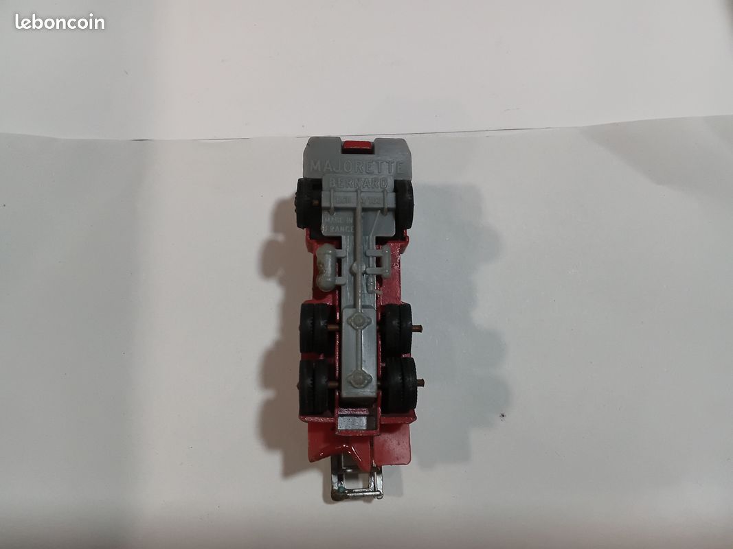 Camion Majorette Bernard Avec Caisson - Échelle 1/100 - Neuf Boîte