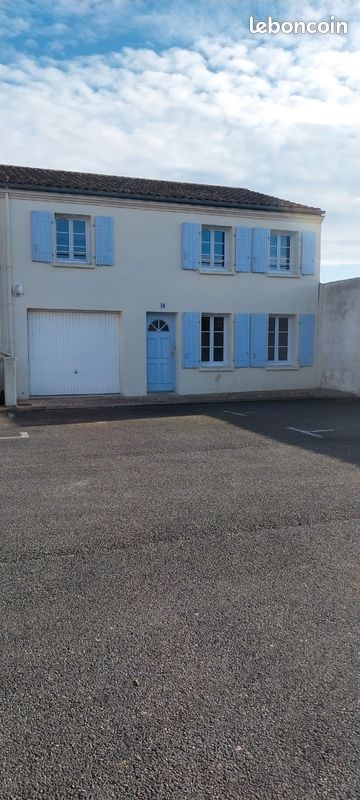 Maison 5 pièces 109 m² · à Rochefort · 109 m² · 240 000 €