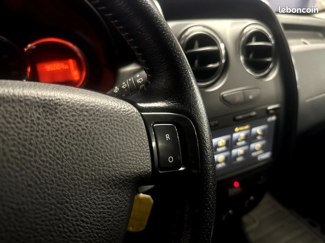 DACIA Duster 1.2 125ch 4x2 Prestige - Chaine distribution neuve - Système de navigation - (image 26)