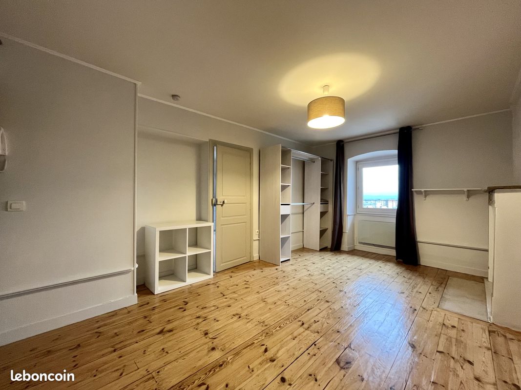 Appartement 1 pièce 32 m² · à Clermont-Ferrand · 32 m² · 440 €/mois