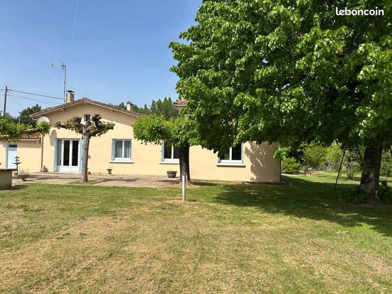 Maison 5 pièces 137 m² · à Ménesplet · 137 m² · 179 000 €