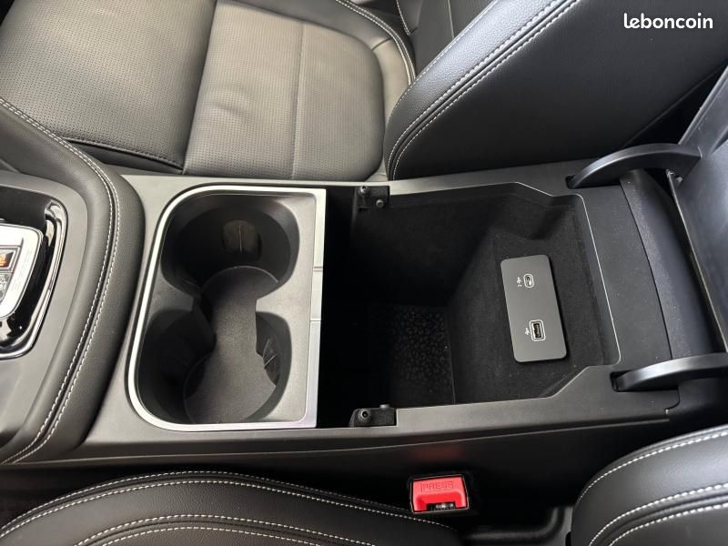 Jaguar E-Pace P270e PHEV 269ch R-Dynamic SE (image 16)