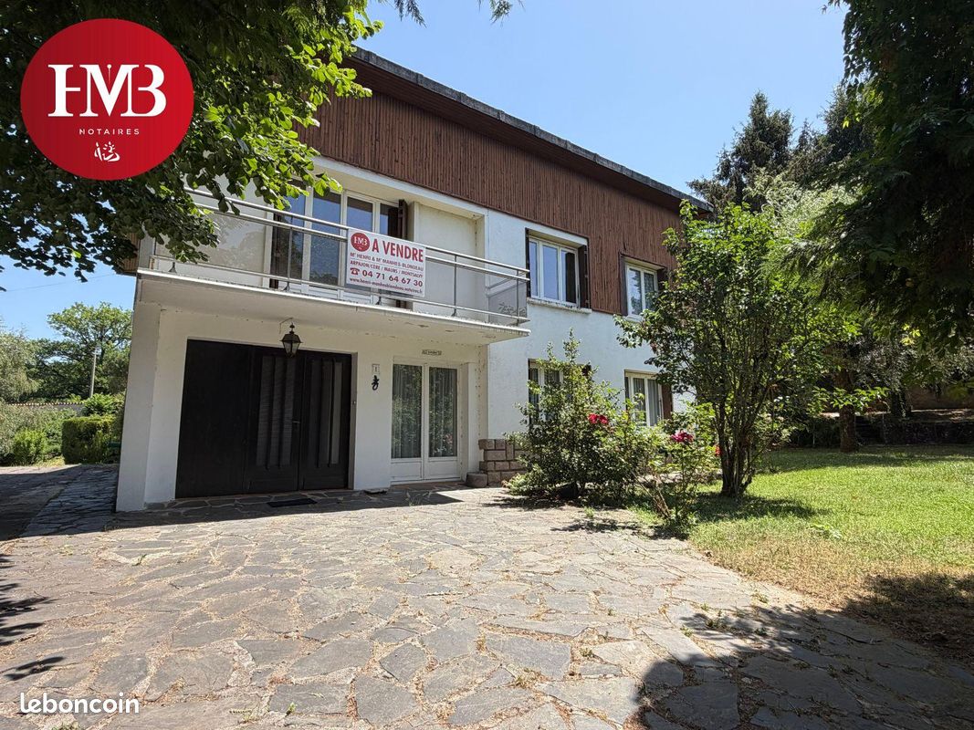 Maison 9 pièces 170 m² · à Arpajon-sur-Cère · 170 m² · 168 800 €