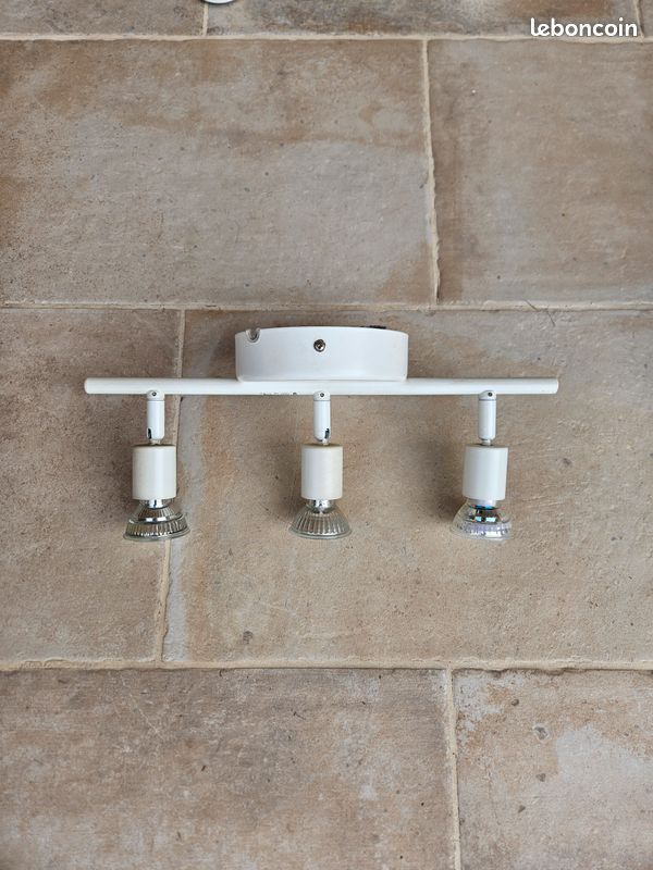 Lustre IKEA Blanc 3 spots (image 1)