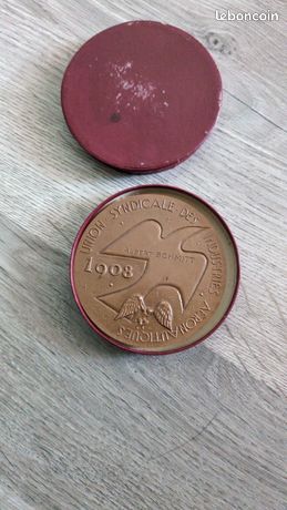 MEDAILLE 1958 UNION DES INDUSTRIES AERONAUTIQUES par Raymond Joly 68mm MEDAILLE 1958 UNION DES INDUSTRIES AERONAUTIQUES par Raymond Joly 68mm