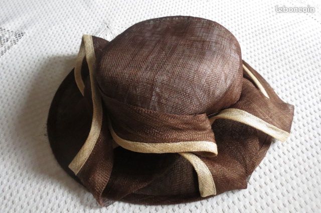 Ensemble de cérémonie avec chapeau assorti (image 4)