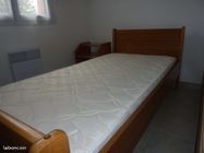 Lit, chevet, table (image 1)