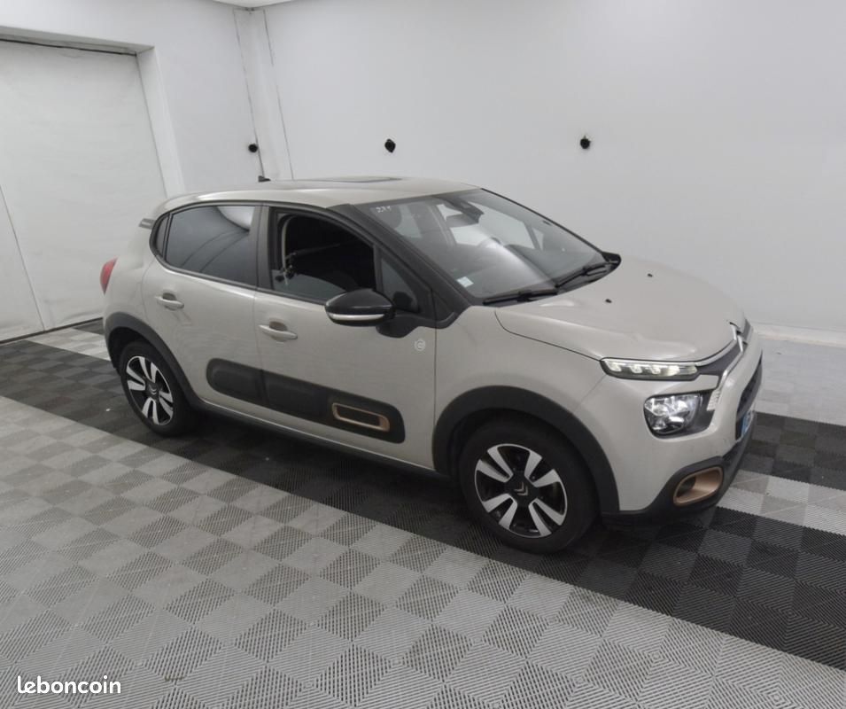 Citroën C3 1.2 PURETECH83 C-SERIES 5P (image 2)