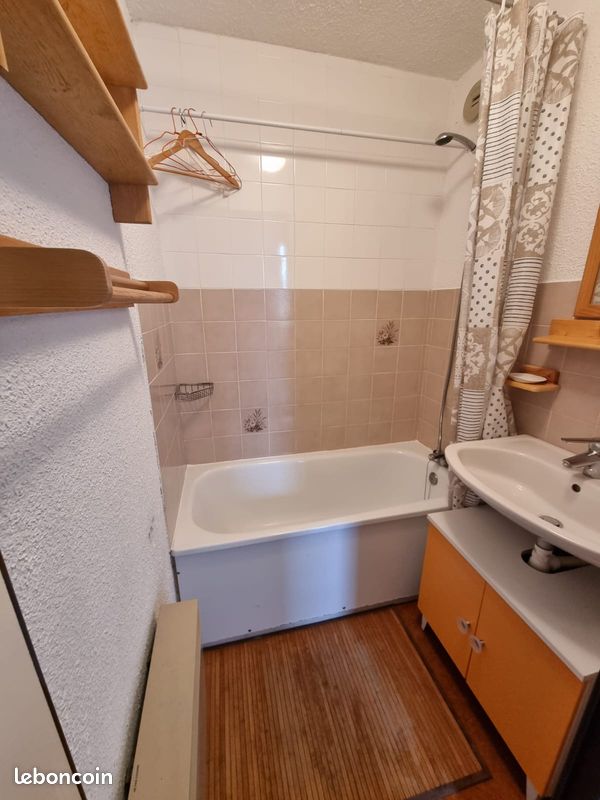 Appartement cosy 4/5 personnes à Lélex, station Mont-Jura au pied des pistes (image 5)
