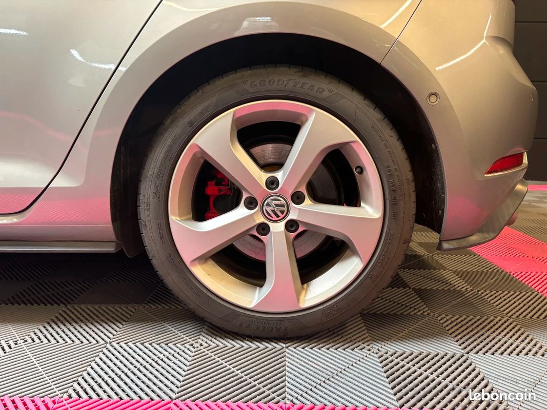 VOLKSWAGEN GOLF 2.0 TSI 230 BlueMotion Technology GTI Performance / Suivi complet (image 16)