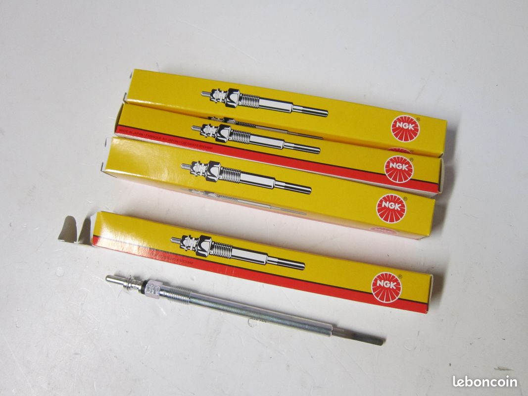 JEU 4 BOUGIES PRE-CHAUFFAGE Mercédès/Chrysler/Jeep (image 1)
